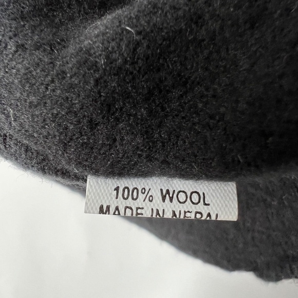 Nepal Wool Trapper HAT Tassels Nordic Knit Pattern Winter Ear Flaps Cream Brown - Picture 3 of 6